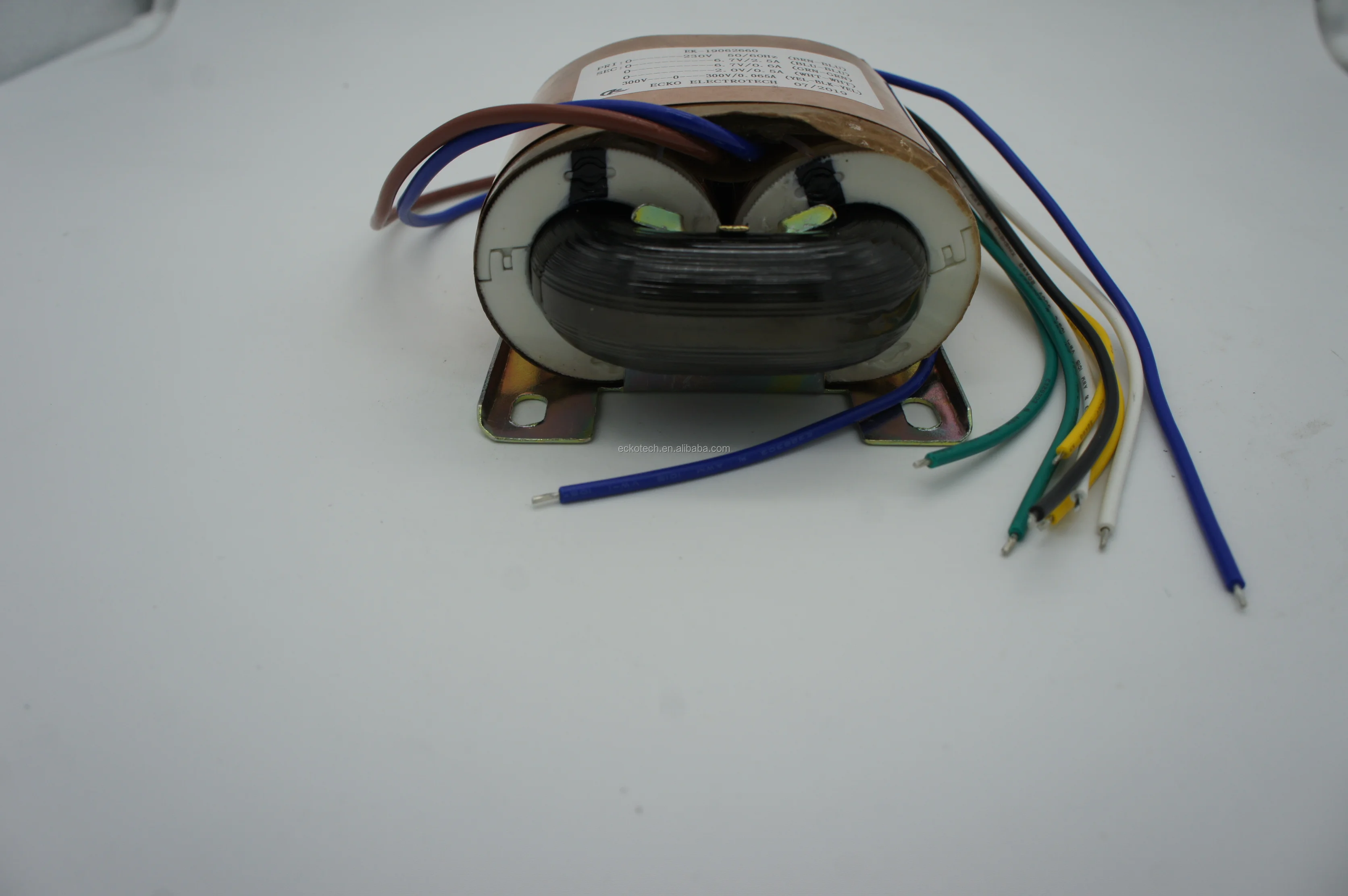 R-type Transformer 220V to 110V/12V/24V. Low Noise Highly Efficient and Energy-saving Support Customization details