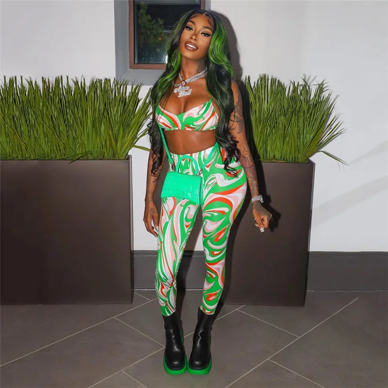 LvCong streetwear printing dyeing high waist ruched trousers low cut tank top ladies sports fitness track suit
LvCong streetwear printing dyeing high waist ruched trousers low cut tank top ladies sports fitness track suit