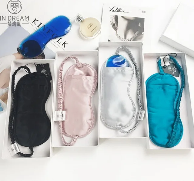 Custom-made real 100% mulberry sleep silk eye mask earplugs ice packs 3pcs set gift package 10pcs/bag
Custom-made real 100% mulberry sleep silk eye mask earplugs ice packs 3pcs set gift package 10pcs/bag