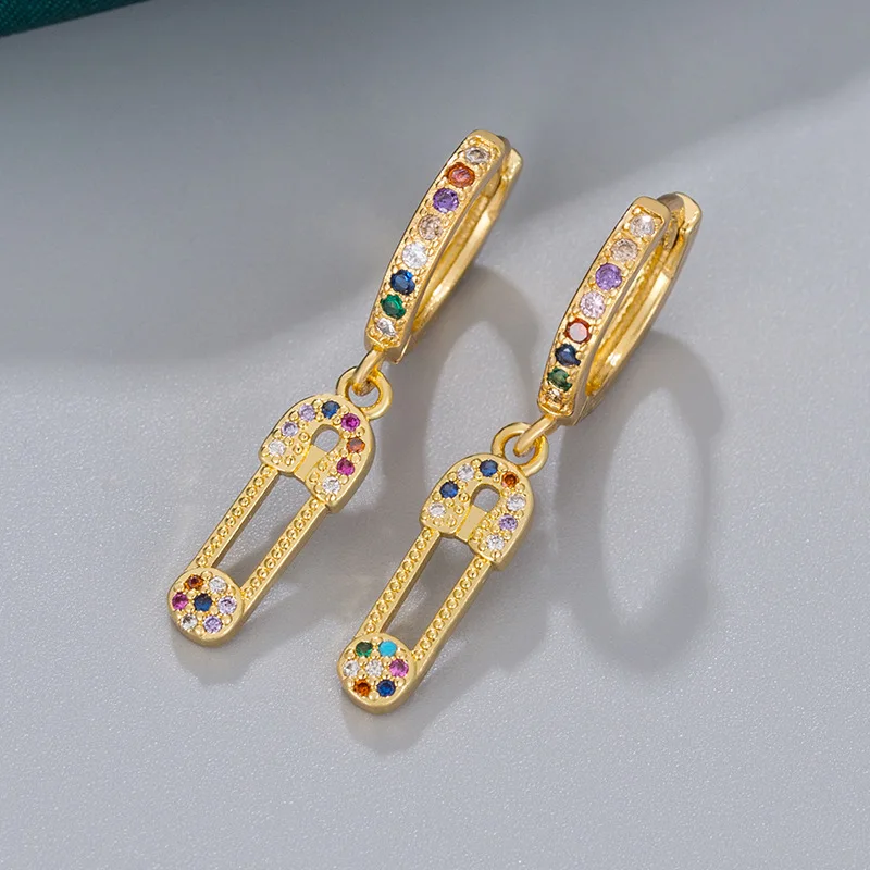 Exquisite Fashion Design Colored Zircon Hollow Pins Earrings 18k Gold Plated CZ Round Hoop Pins Earrings
Exquisite Fashion Design Colored Zircon Hollow Pins Earrings 18k Gold Plated CZ Round Hoop Pins Earrings