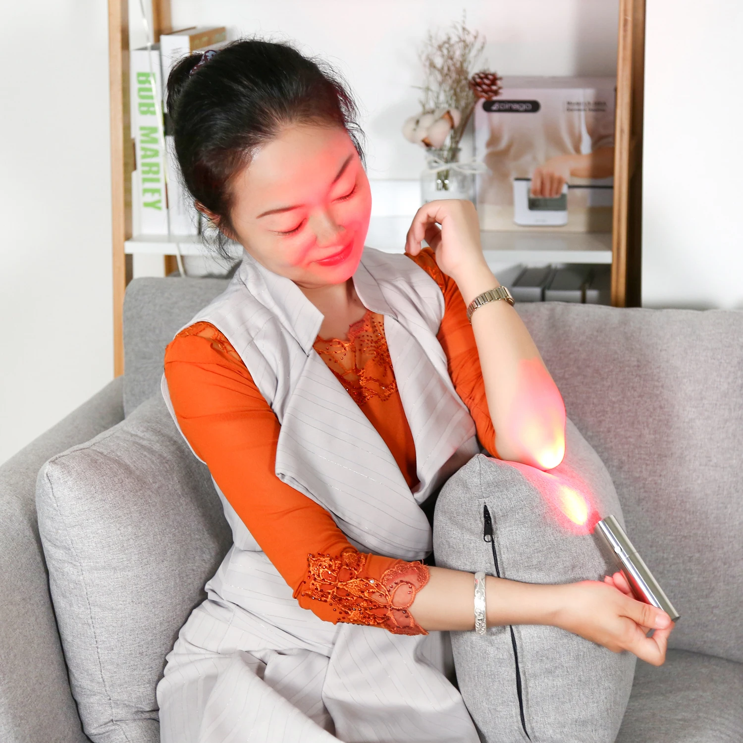 Kinreen Portable Led light therapy battery powered no EMF 630nm 660nm 850nm handheld red light therapy
Kinreen Portable Led light therapy battery powered no EMF 630nm 660nm 850nm handheld red light therapy