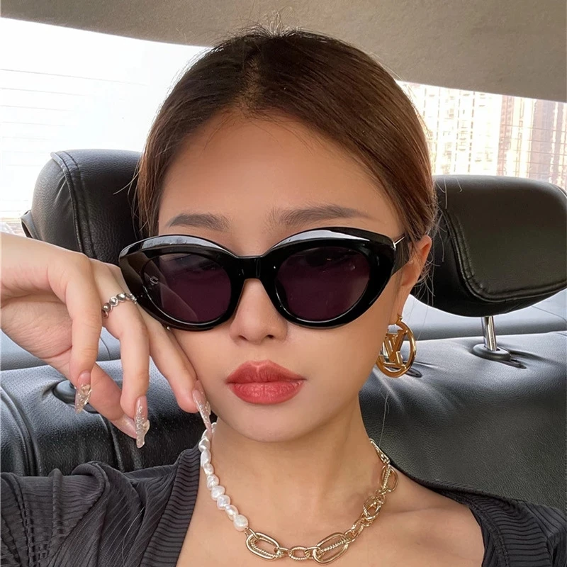 Ins Popular Fashion Cat Eye Women Sunglasses Retro Jelly Color Shades UV400 Eyewear Men Green Pink Purple Sun Glasses
Ins Popular Fashion Cat Eye Women Sunglasses Retro Jelly Color Shades UV400 Eyewear Men Green Pink Purple Sun Glasses