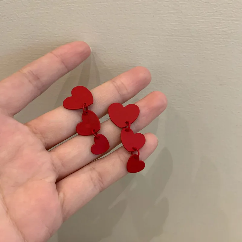 Baoliang wholesale resin red heart tassel jewellery earrings trendy
Baoliang wholesale resin red heart tassel jewellery earrings trendy