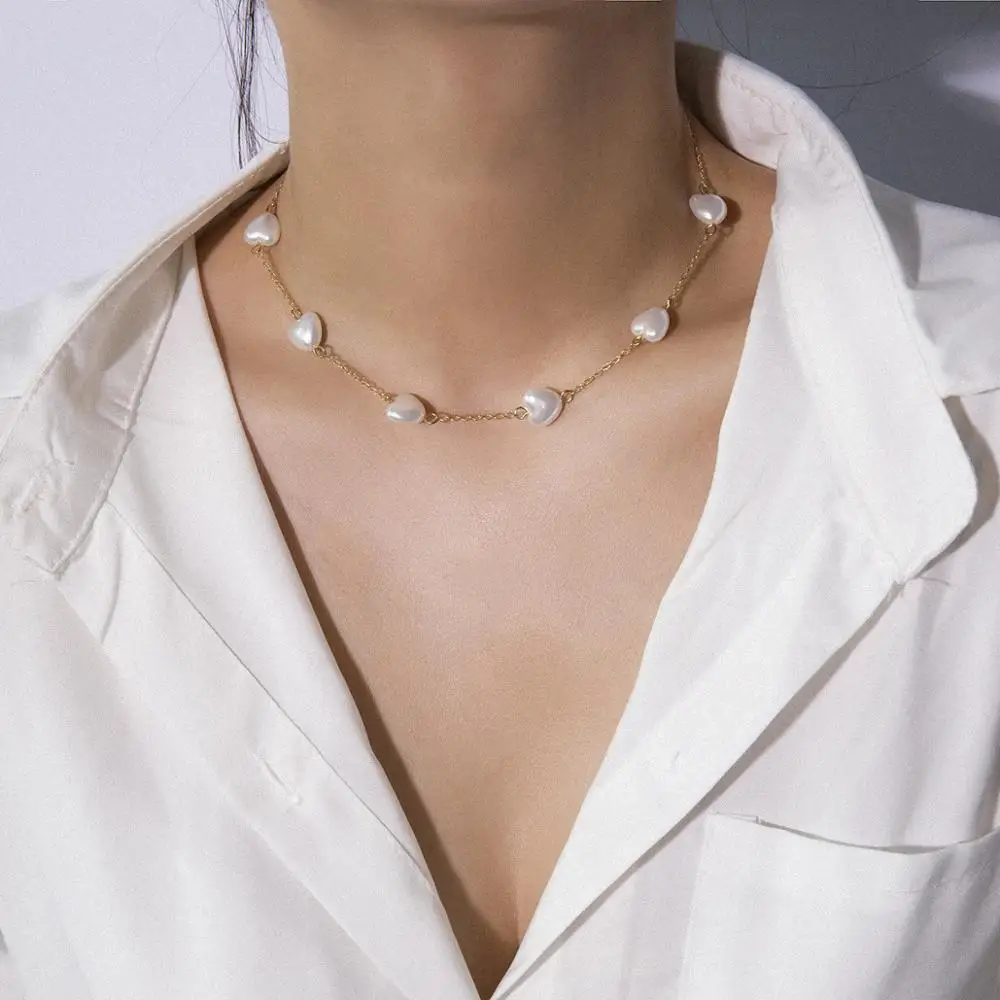 Simple Design 18K Gold Plated Chain Star Shape Faux Pearl Collar Necklace Heart Pearl Choker Necklace, As picture
Simple Design 18K Gold Plated Chain Star Shape Faux Pearl Collar Necklace Heart Pearl Choker Necklace, As picture