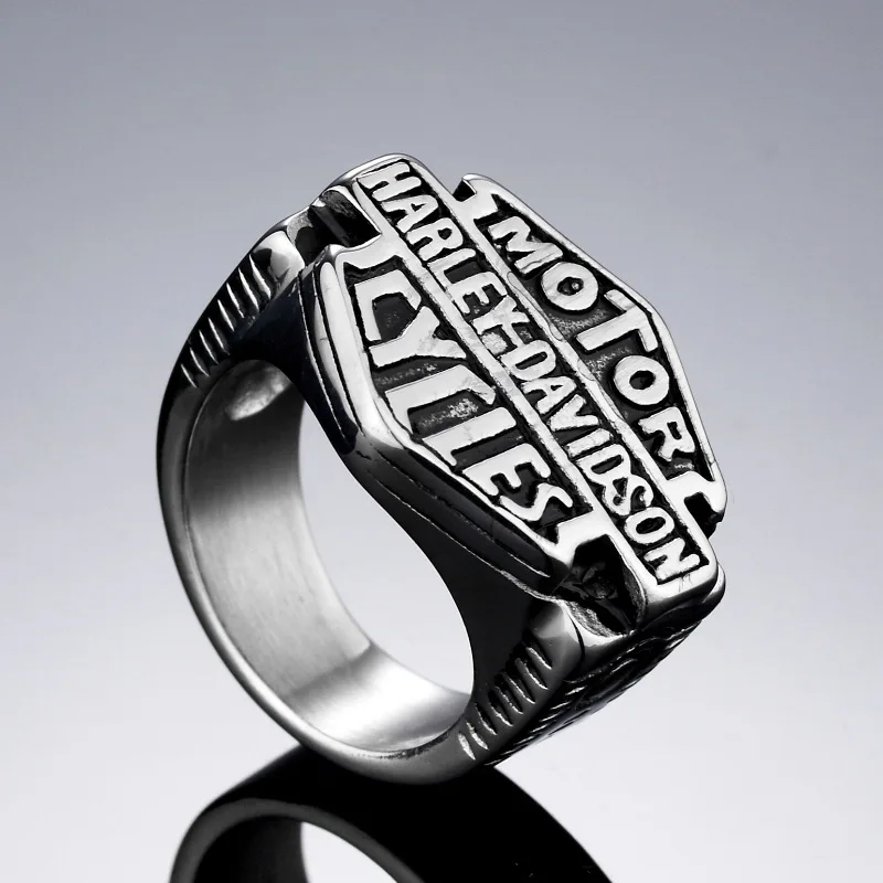 Titanium steel jewelry trend personality men's ring retro ring titanium steel locomotive Halley ring, Silver color
Titanium steel jewelry trend personality men's ring retro ring titanium steel locomotive Halley ring, Silver color