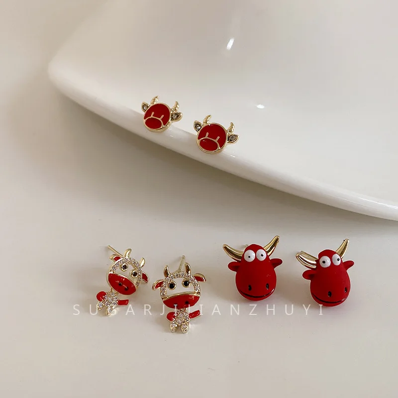 Creative New Designer Gold Plated Mini Cow Earring Jewelry Cute Red Enamel Cartoon Animal Stud Earrings
Creative New Designer Gold Plated Mini Cow Earring Jewelry Cute Red Enamel Cartoon Animal Stud Earrings