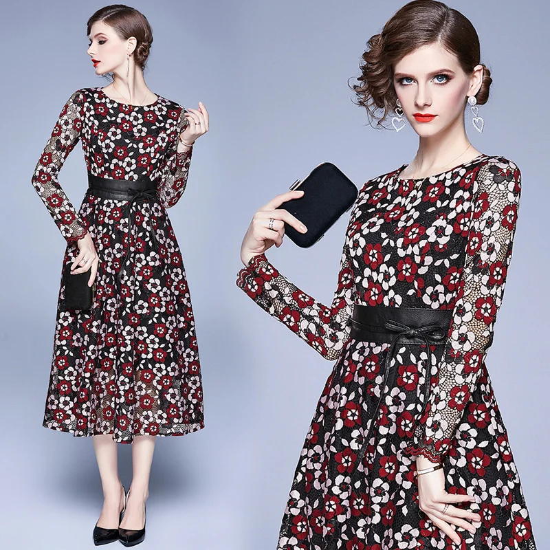 2021 Women Elegant Vintage Maxi Dress Floral Print Casual Printing Fashion Maxi Dress with belt slim long-sleeved lace dress
2021 Women Elegant Vintage Maxi Dress Floral Print Casual Printing Fashion Maxi Dress with belt slim long-sleeved lace dress