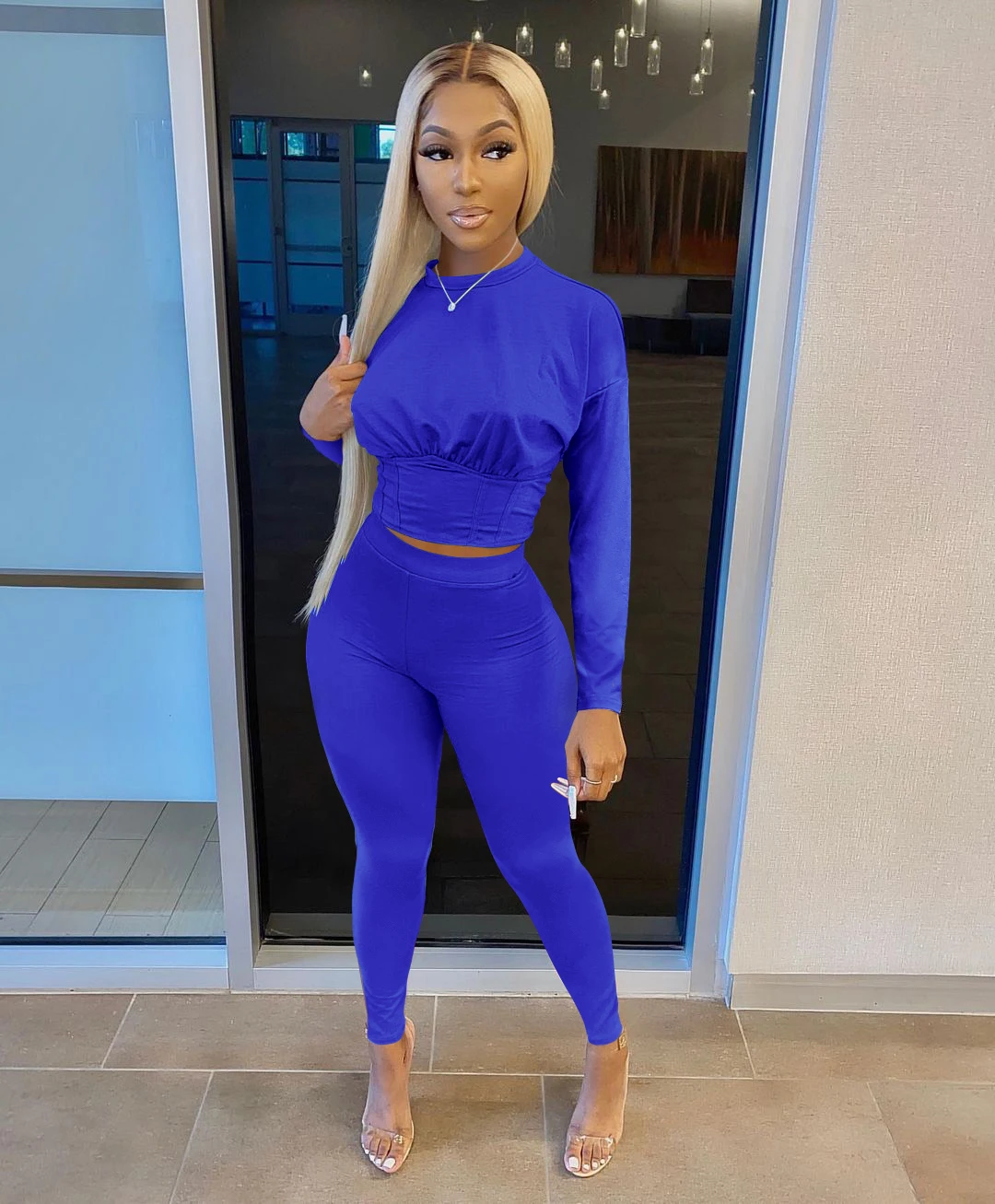 Autumn and winter 2021 waist long sleeve two piece fashion leisure sports suit solid color leisure pants suit
Autumn and winter 2021 waist long sleeve two piece fashion leisure sports suit solid color leisure pants suit