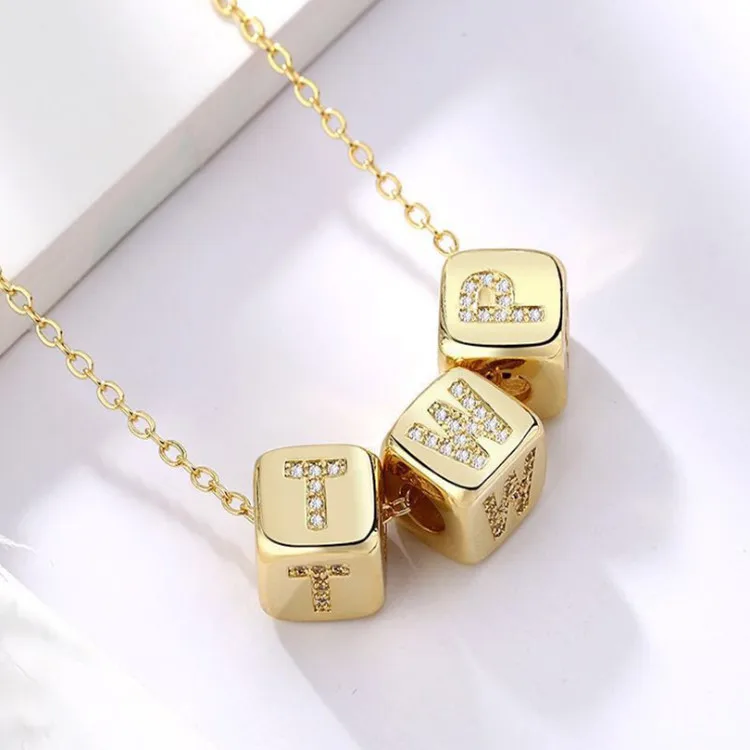 European and American Initial Letter Necklace English Retro Popular Customized Diamond Dice Hip-hop Pendant, Gold,silver
European and American Initial Letter Necklace English Retro Popular Customized Diamond Dice Hip-hop Pendant, Gold,silver