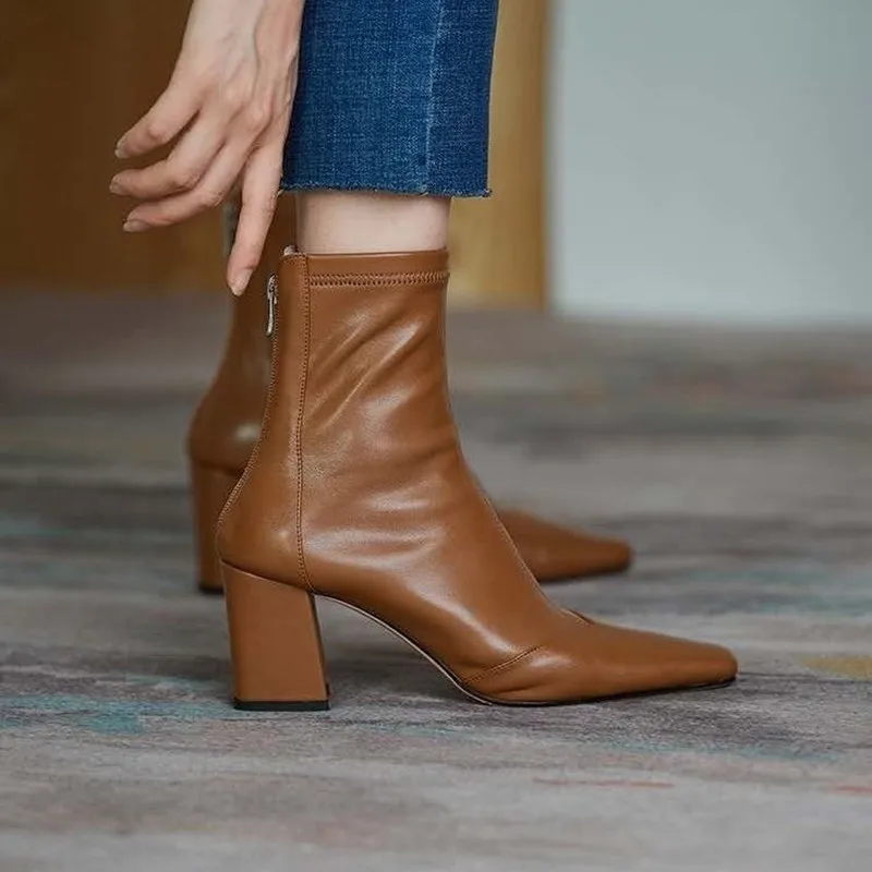 2020 Newest Fashion Women Pu Leather Boots Square Toe And Square Heels Short Women Boot For Spring And Autumn Female Back Zipper
2020 Newest Fashion Women Pu Leather Boots Square Toe And Square Heels Short Women Boot For Spring And Autumn Female Back Zipper