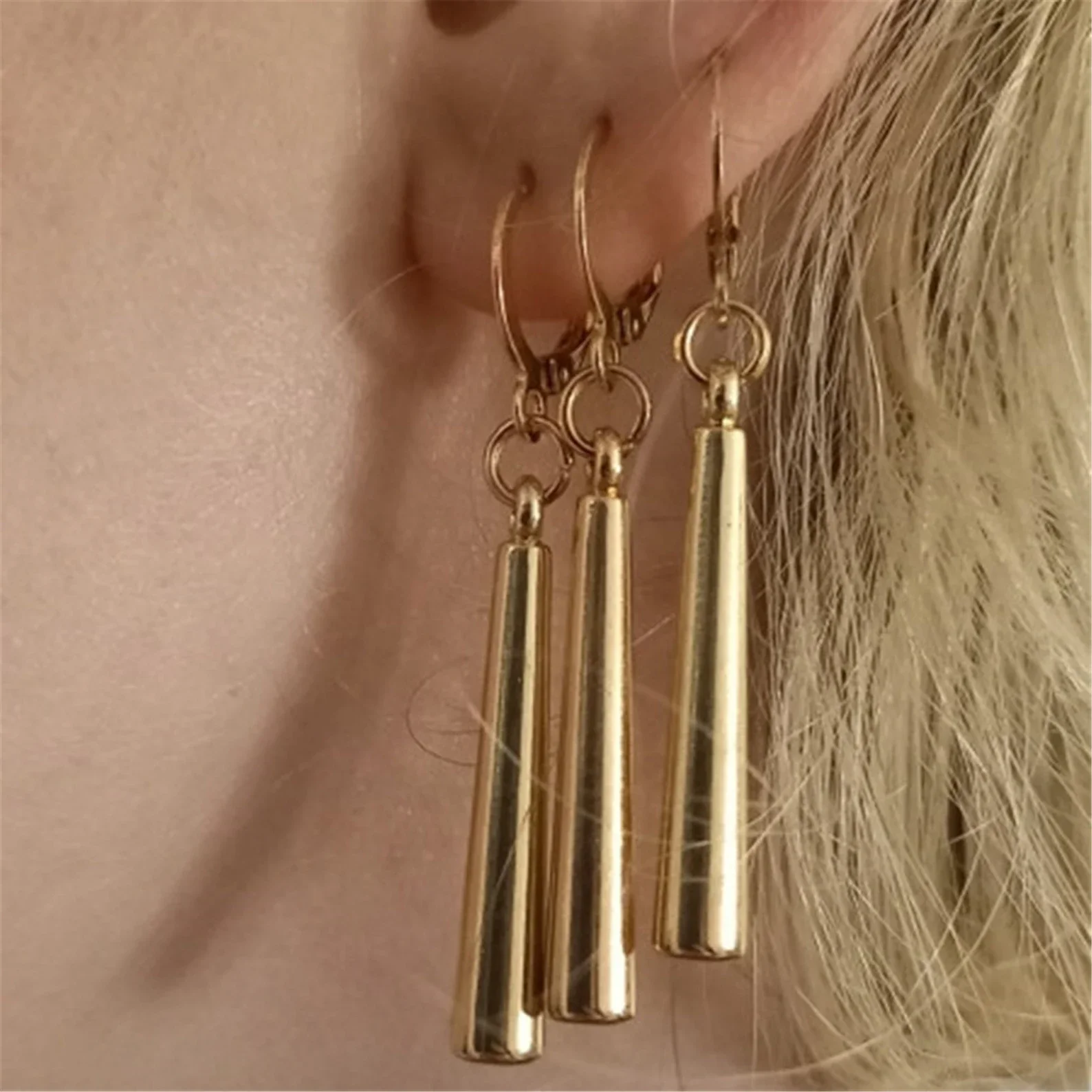 New Fashion baseball bat drop zoro earrings Long Oval Plain Bar Shape gold plated hoop earrings
New Fashion baseball bat drop zoro earrings Long Oval Plain Bar Shape gold plated hoop earrings