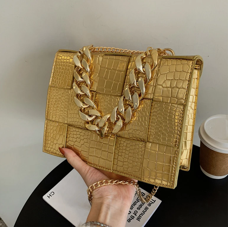 New vegan crocodile pattern leather purse women bag shoulder crossbody big chain ladies handbag luxury 2022 bags
New vegan crocodile pattern leather purse women bag shoulder crossbody big chain ladies handbag luxury 2022 bags