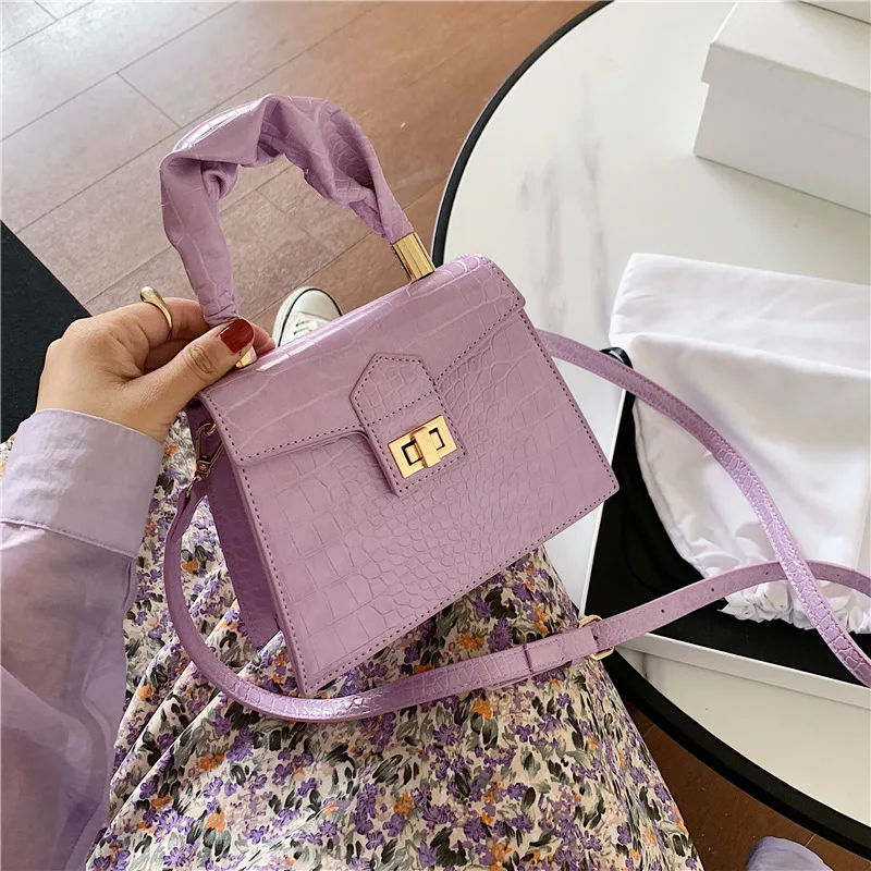 New Fashion 2021 Large Handbag Women Designers Bags Purses Studded Black Trendy Purses And Handbags For Ladies, Black,white,purple,yellow 
New Fashion 2021 Large Handbag Women Designers Bags Purses Studded Black Trendy Purses And Handbags For Ladies, Black,white,purple,yellow