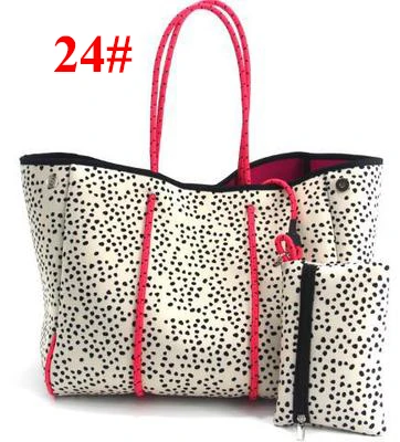 2021 Wholesale fashion leopard printing neoprene beach handbag waterproof purse neoprene bag
2021 Wholesale fashion leopard printing neoprene beach handbag waterproof purse neoprene bag