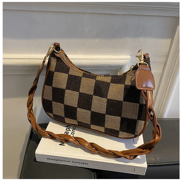 High quality PU leather mini mobile phone bag small handbags fashionable messenger bags
High quality PU leather mini mobile phone bag small handbags fashionable messenger bags