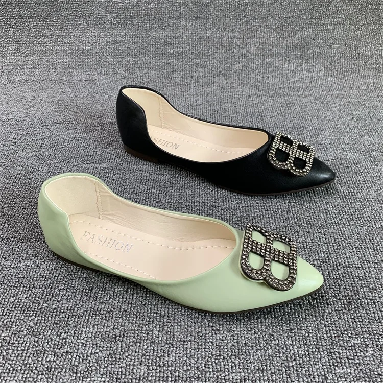 507 Point light mouth flat shoes female 2021 the spring and autumn period and the new fashion trend in diamond soft-soled shoes
507 Point light mouth flat shoes female 2021 the spring and autumn period and the new fashion trend in diamond soft-soled shoes