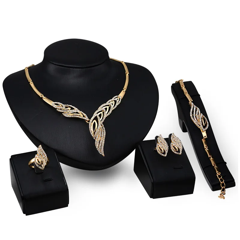New 2020 wholesale simple style alloy necklace earrings ring bracelet four piece accessories women bridaljewelry set, Gold
New 2020 wholesale simple style alloy necklace earrings ring bracelet four piece accessories women bridaljewelry set, Gold