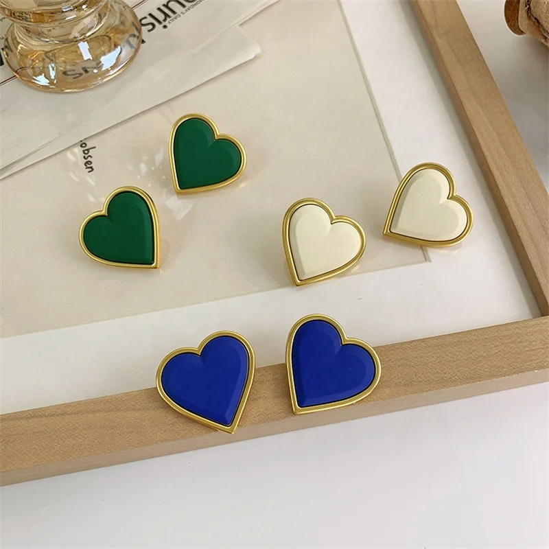 Vintage French Style Jewelry Simple Blue Paint Heart Shape Statement Female Cute Metal Stud Earrings
Vintage French Style Jewelry Simple Blue Paint Heart Shape Statement Female Cute Metal Stud Earrings