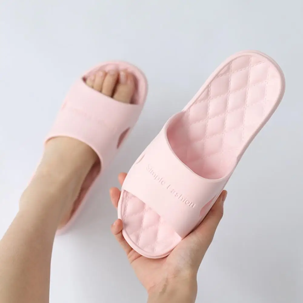 2020 Bathroom Shower Slippers For Women Summer Soft Sole High Quality Beach Casual Shoes Female Indoor Home House Pool Slipper
2020 Bathroom Shower Slippers For Women Summer Soft Sole High Quality Beach Casual Shoes Female Indoor Home House Pool Slipper