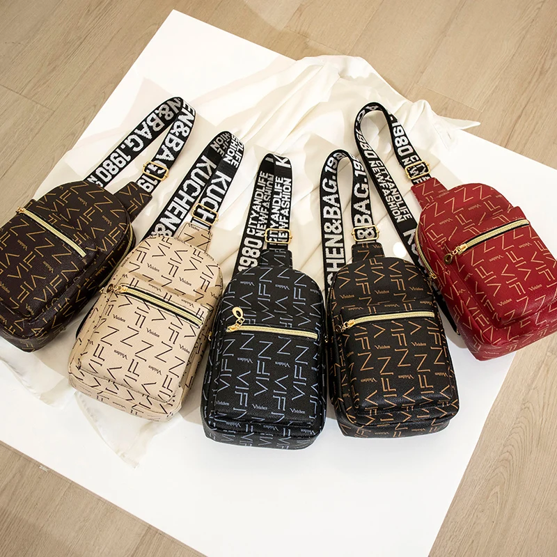 Wholesale 2022 latest trend fashion chest bag waist bag woman fanny pack women crossbody bag
Wholesale 2022 latest trend fashion chest bag waist bag woman fanny pack women crossbody bag