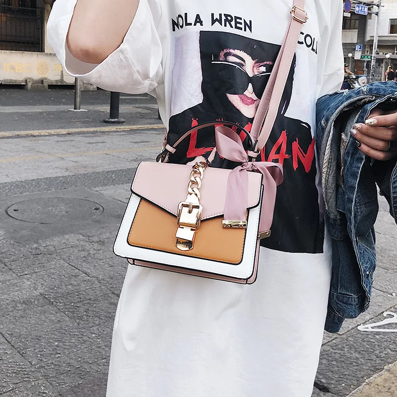 2020 Winter New Chain Handbag Shoulder Messenger Bag Fashion Contrasting Color Small Square Bag, Colors
2020 Winter New Chain Handbag Shoulder Messenger Bag Fashion Contrasting Color Small Square Bag, Colors