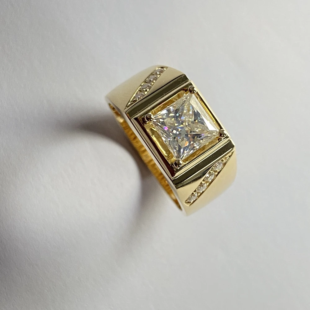 18K Yellow Gold Rings 2carats Princess cut moissanite diamond engagement ring jewelry for men ring
18K Yellow Gold Rings 2carats Princess cut moissanite diamond engagement ring jewelry for men ring