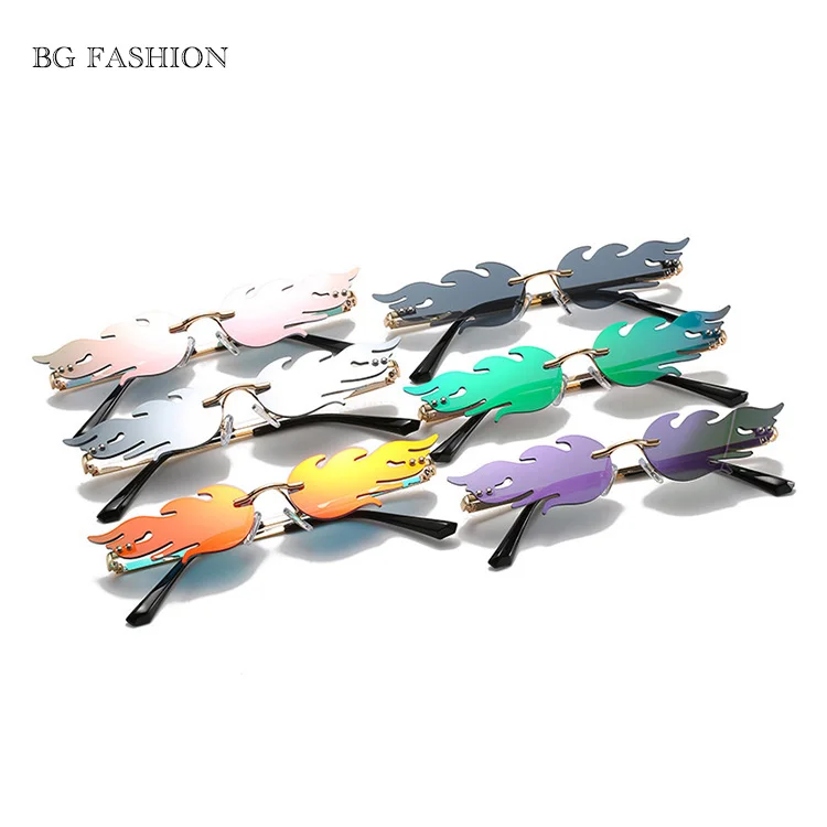 Fashion Women Designer Custom Logo Style Cat Eye Vintage Fire Flame Sunglasses, Gold
Fashion Women Designer Custom Logo Style Cat Eye Vintage Fire Flame Sunglasses, Gold