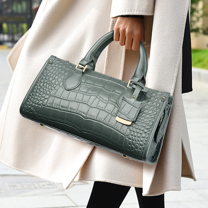 2021 Spring new style European and American ladies hand bags trendy crocodile pattern purse leather women shoulder bag handbag, Customized color
2021 Spring new style European and American ladies hand bags trendy crocodile pattern purse leather women shoulder bag handbag, Customized color
