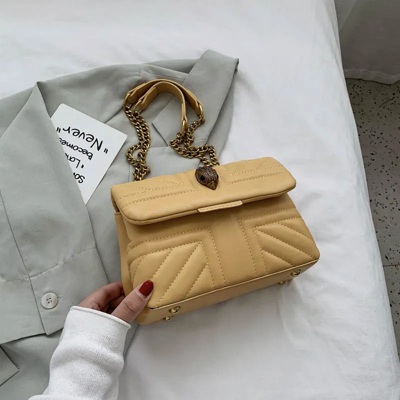 ST-0877 Western Style Ladies Fashion New Tide Ins Joker One Shoulder Small Package Inclined Shoulder Summer Chain Handbags 2021, Multi color
ST-0877 Western Style Ladies Fashion New Tide Ins Joker One Shoulder Small Package Inclined Shoulder Summer Chain Handbags 2021, Multi color