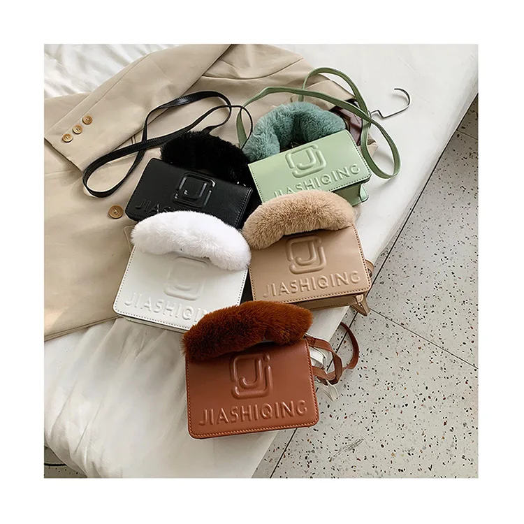 Luxury Embossing Handbag Women Fur Handle Square Shoulder Bags Solid Letter Crossbody Purse Designer Ladies Bolsa
Luxury Embossing Handbag Women Fur Handle Square Shoulder Bags Solid Letter Crossbody Purse Designer Ladies Bolsa
