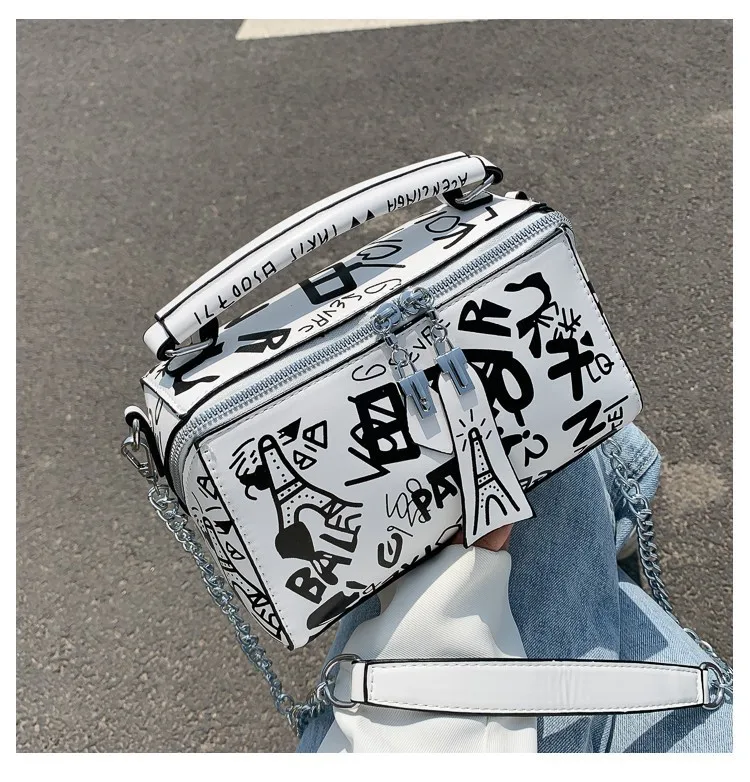 Pattern printing women crossbody purses small purse with handles purses for little girls, Black/white/purple/green/pink
Pattern printing women crossbody purses small purse with handles purses for little girls, Black/white/purple/green/pink
