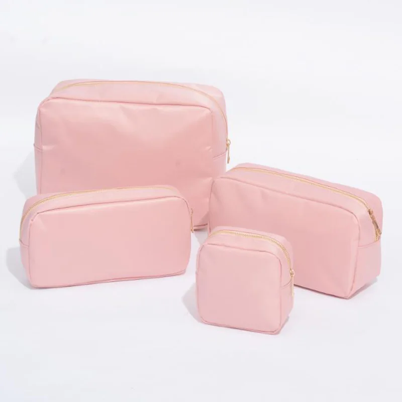 Low MOQ Stock Nylon Custom Embroidery Patches Waterproof Durable Makeup Bag Pouch Travel Small Cosmetic Bag
Low MOQ Stock Nylon Custom Embroidery Patches Waterproof Durable Makeup Bag Pouch Travel Small Cosmetic Bag