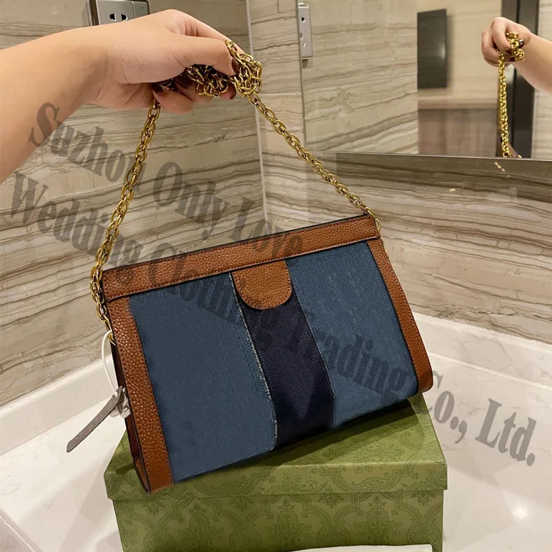 Vintage new 2021 Clutch Leather Women Chain Handbags Characters All Over Envelope Cross Body Hand Bag for ladies
Vintage new 2021 Clutch Leather Women Chain Handbags Characters All Over Envelope Cross Body Hand Bag for ladies
