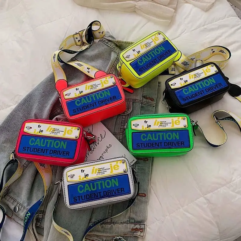 2020 INS Hot Fashion Young Girls Crossbody Handbags Summer Vibe Mini Clutch Shoulder Bags for Ladies
2020 INS Hot Fashion Young Girls Crossbody Handbags Summer Vibe Mini Clutch Shoulder Bags for Ladies