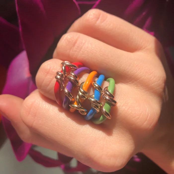 Minimalist Fashion Enamel Twisted Ring for Women Jewelry Party, Customized
Minimalist Fashion Enamel Twisted Ring for Women Jewelry Party, Customized