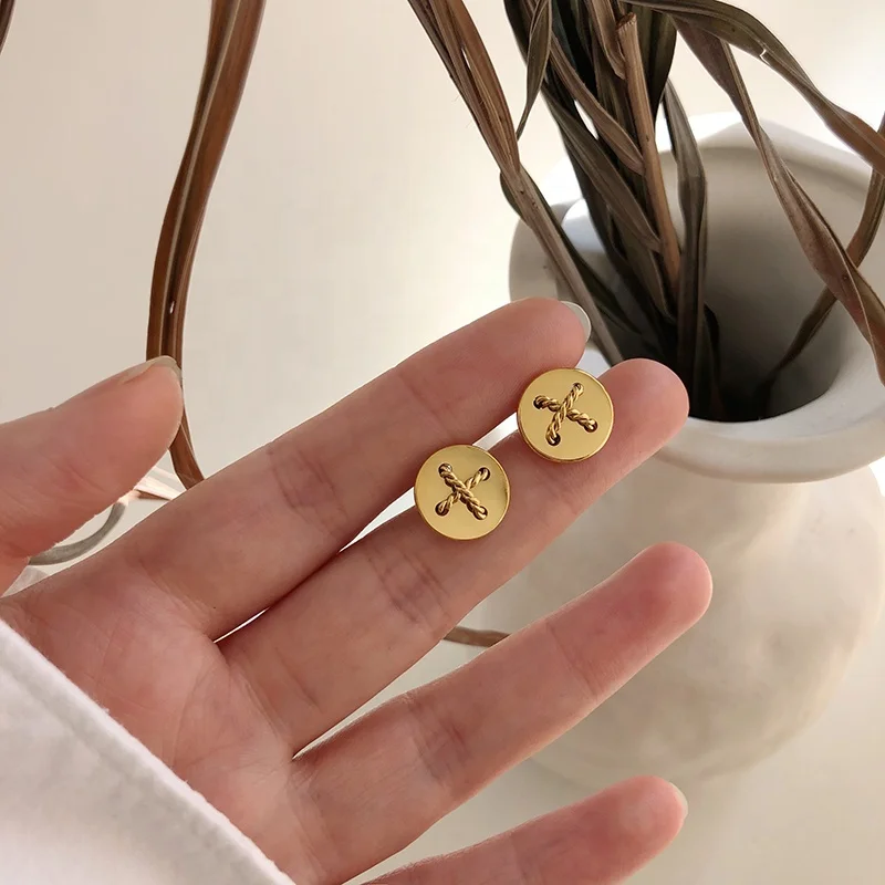 Fashion Stainless Steel Plated Earrings 18K Gold Round Jewelry Twisted Cross Stud Earrings Jewelry Woman Accessories, Gold/silver/rose gold
Fashion Stainless Steel Plated Earrings 18K Gold Round Jewelry Twisted Cross Stud Earrings Jewelry Woman Accessories, Gold/silver/rose gold