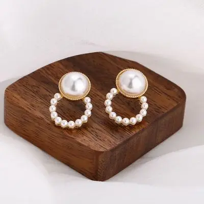 2022 Hot Sale New Delicate Gold Plated Earrings Simple Zircon Earrings High Quality Personality Tassel Pearl Earrings for Women, Colorful
2022 Hot Sale New Delicate Gold Plated Earrings Simple Zircon Earrings High Quality Personality Tassel Pearl Earrings for Women, Colorful