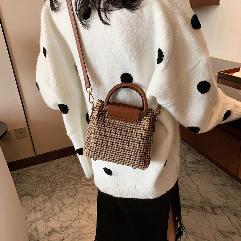 ST-0386 Popular Fashion Lady Handbag Texture Joker Single Shoulder Bag Leisure Handbags Shoulder Bag For Women, Multi color
ST-0386 Popular Fashion Lady Handbag Texture Joker Single Shoulder Bag Leisure Handbags Shoulder Bag For Women, Multi color