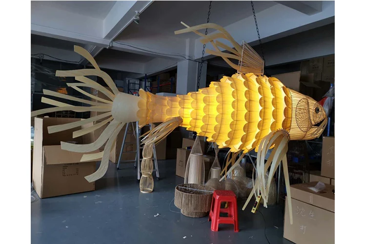 Customized handmade wood weaving fish shape rattan bamboo chandeliers for restaurant hotel pendant light