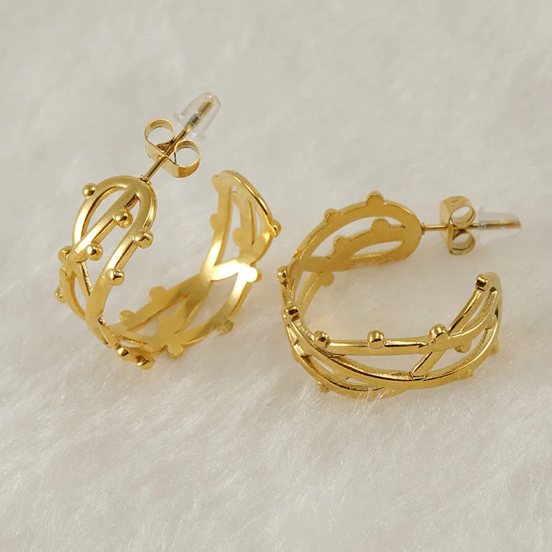 2023 Newest Simple Design Stainless Steel Open Hoop Earring Fashion 18K Gold Cross C Hoop Earring For Women
2023 Newest Simple Design Stainless Steel Open Hoop Earring Fashion 18K Gold Cross C Hoop Earring For Women