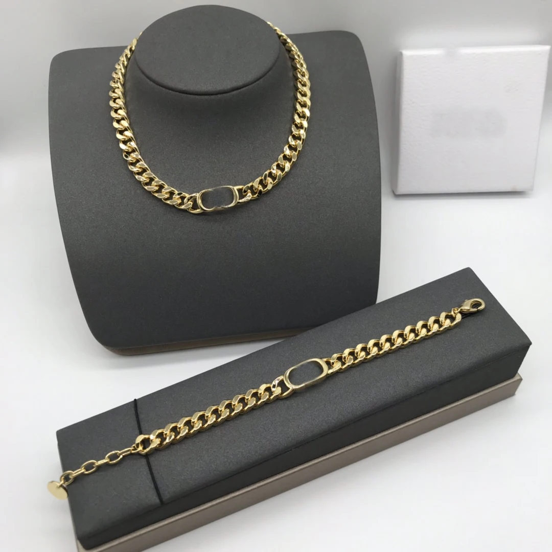 Original quality 1:1 brass made necklace and bracelet chain designer jewelry branded necklace wholesale Hohi, Gold color
Original quality 1:1 brass made necklace and bracelet chain designer jewelry branded necklace wholesale Hohi, Gold color