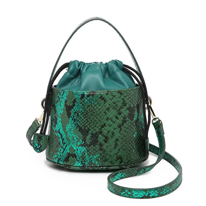 Ins Hot Sales Snake Pattern Leather Ladies Shoulder Drawstring Bucket Bags Women Tote Handbags
Ins Hot Sales Snake Pattern Leather Ladies Shoulder Drawstring Bucket Bags Women Tote Handbags