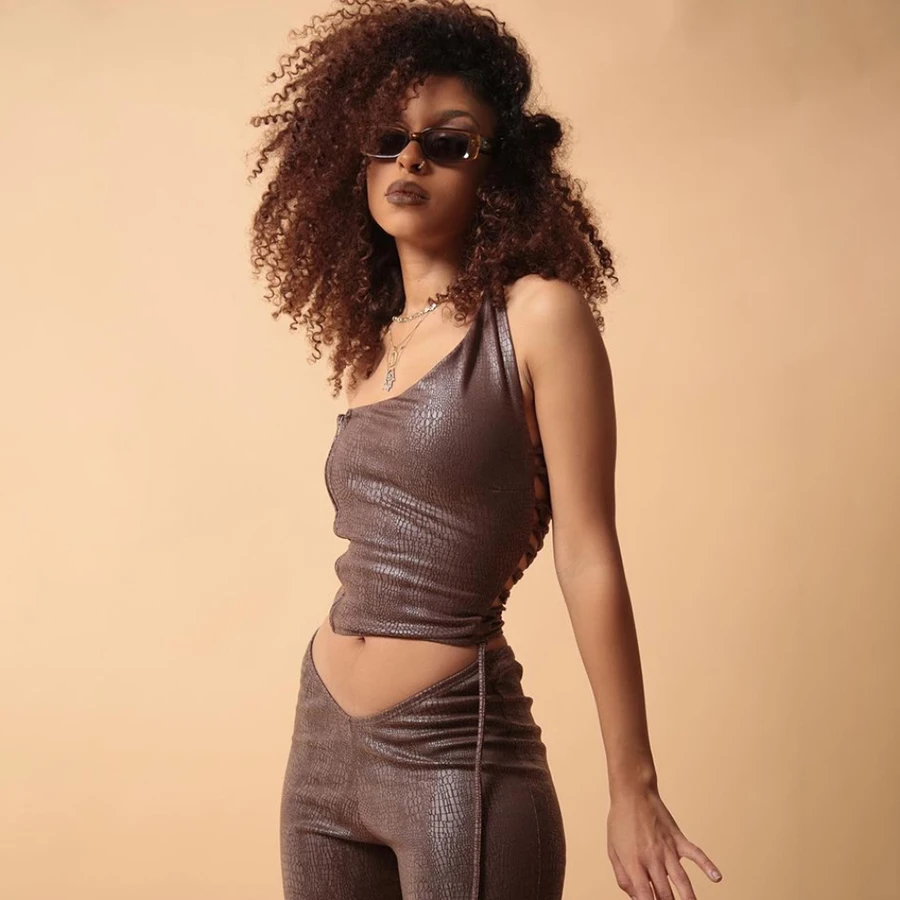 Nibber K20S10552 Unique Faux Leather Y2k Punk Two Two Piece Sets Women Sexy Backless Crop Tops & Pants Punk Set Wholesale Custom
Nibber K20S10552 Unique Faux Leather Y2k Punk Two Two Piece Sets Women Sexy Backless Crop Tops & Pants Punk Set Wholesale Custom
