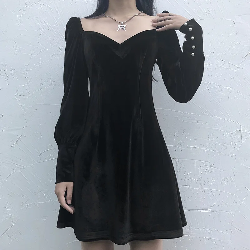 2020 new arrivals spring collection square collar long sleeves velvet women casual dresses
2020 new arrivals spring collection square collar long sleeves velvet women casual dresses