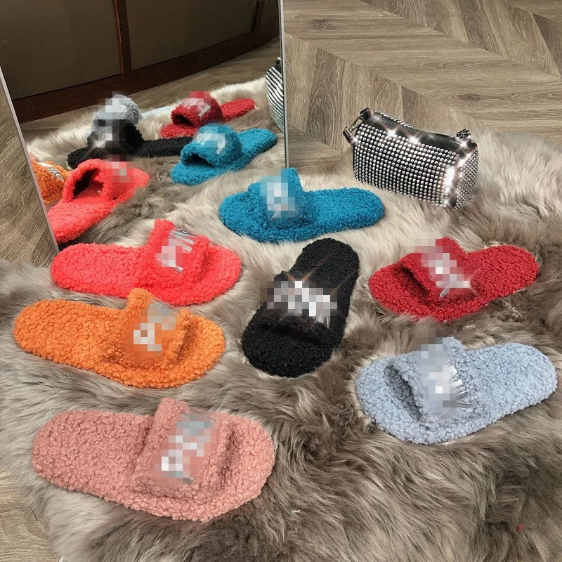2021 Plush Slippers PINK Color Winter Warm Flip Flops Women Outside Slippers, As photo
2021 Plush Slippers PINK Color Winter Warm Flip Flops Women Outside Slippers, As photo