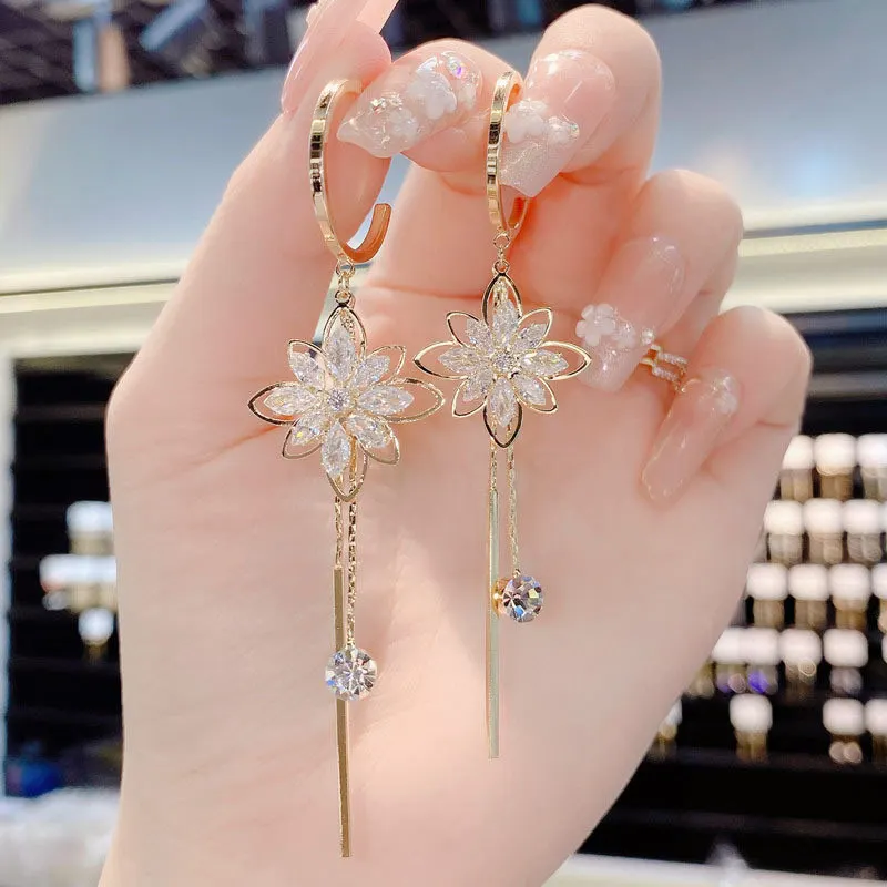 Fashion Crystal Flower Tassel Earring Jewelry 925 Sterling Silver Post Rhinestone Crystal Flower Tassel Dangle Earrings Women
Fashion Crystal Flower Tassel Earring Jewelry 925 Sterling Silver Post Rhinestone Crystal Flower Tassel Dangle Earrings Women