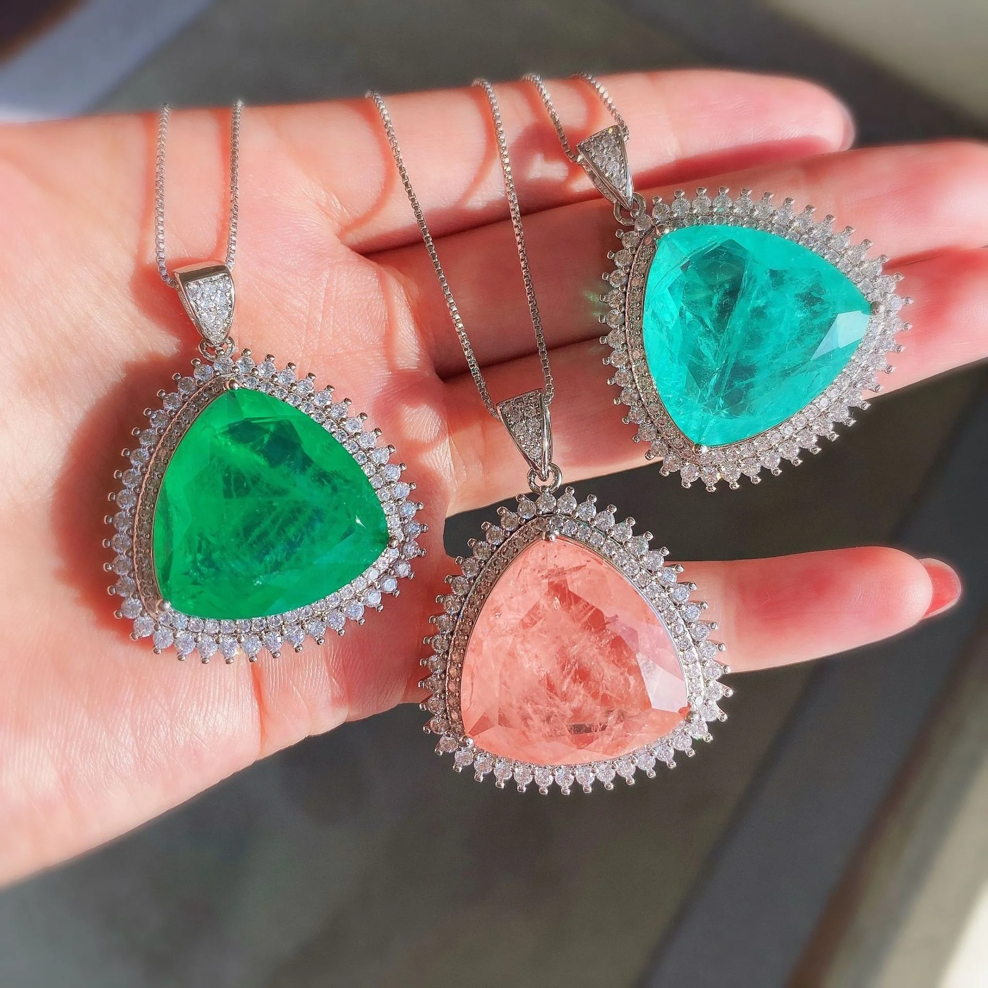 Women Paraiba Tourmaline Emerald Pink Quartz Gemstone Pendant Necklace Fine Jewelry for Women, Customized color
Women Paraiba Tourmaline Emerald Pink Quartz Gemstone Pendant Necklace Fine Jewelry for Women, Customized color