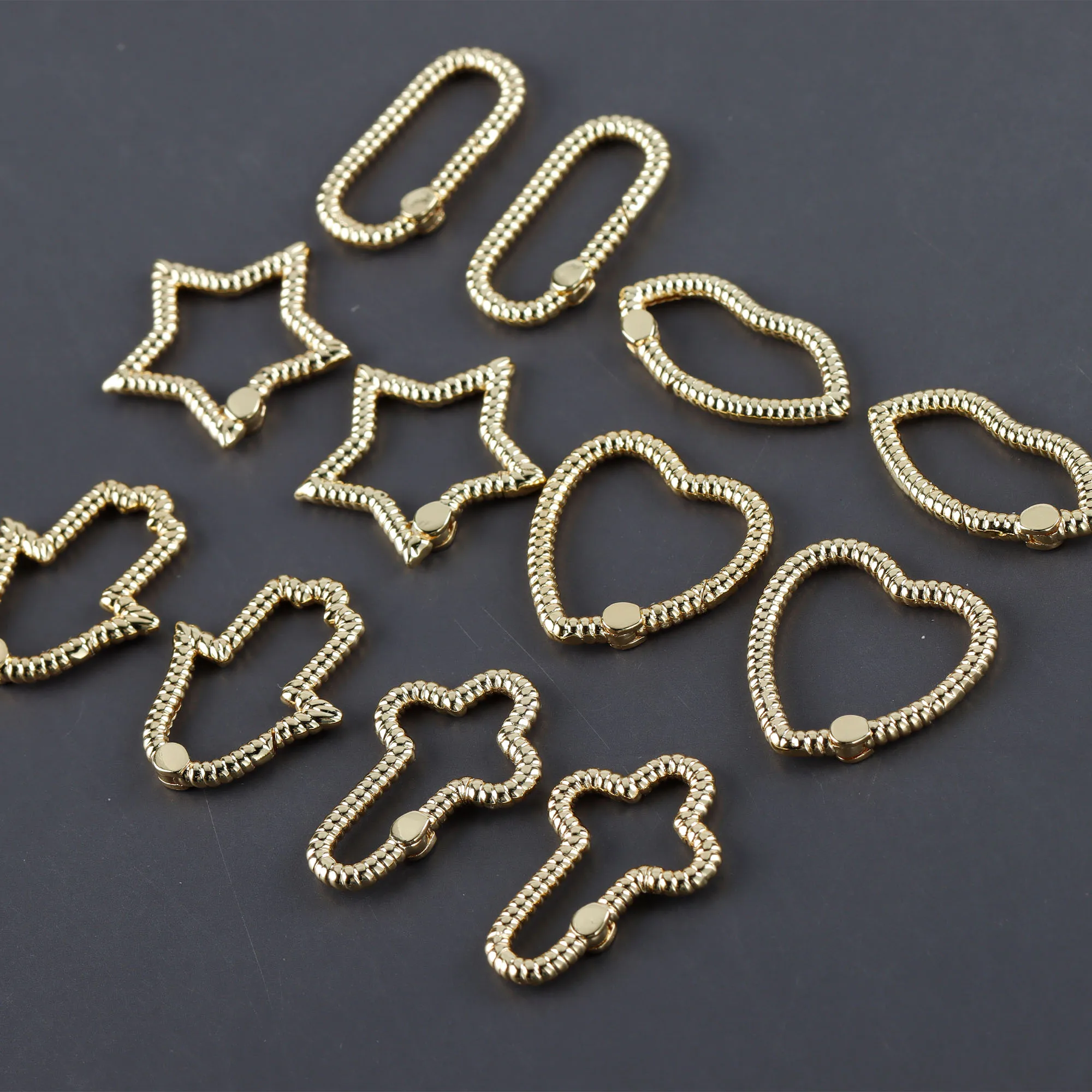 Irregular 18K gold plated clasp diy necklace jewelry findings & components,M983,4pcs/lot
Irregular 18K gold plated clasp diy necklace jewelry findings & components,M983,4pcs/lot