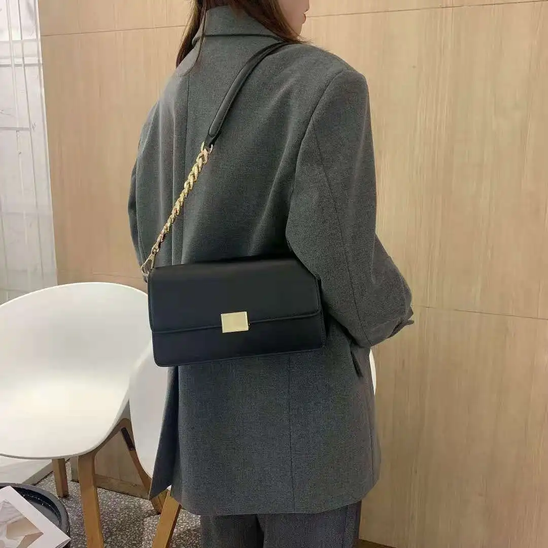 Guangzhou factory fashion box single shoulder bag new style fashion premium genuine leather crossbody bag wholesale
Guangzhou factory fashion box single shoulder bag new style fashion premium genuine leather crossbody bag wholesale