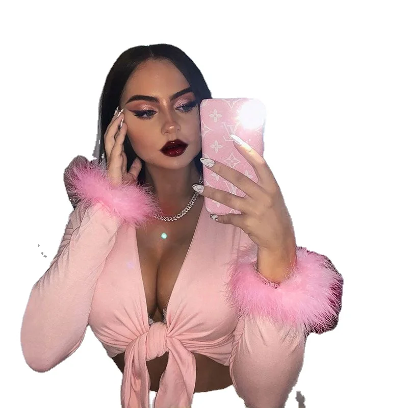 2021 Sexy Tops Fashionable Cute Faux Fur T Shirts Long Sleeve Winter polyester Women Clothing Blouses Crop Top woman fashionable
2021 Sexy Tops Fashionable Cute Faux Fur T Shirts Long Sleeve Winter polyester Women Clothing Blouses Crop Top woman fashionable